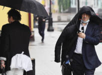 Кредиты нагрузили долгами