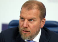 СКР возбудил дело против банкира Ананьева о даче взяток чиновникам ПФР