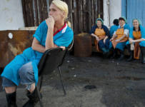 В РФ работников на урезанной ставке уже больше официальных безработных