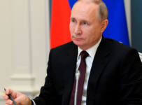 Президент подписал закон об отсрочке долгов для бизнеса и граждан