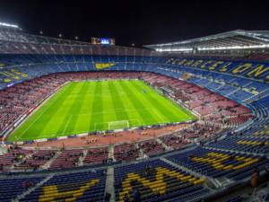​«Барселона» просит отсрочку по выплатам долгов, чтобы избежать банкротства