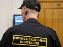 Приставы в 2020 году арестовали имущество должников на 180,7 млрд рублей