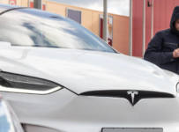 Московский суд прекратил производство по делу о банкротстве продавца Tesla