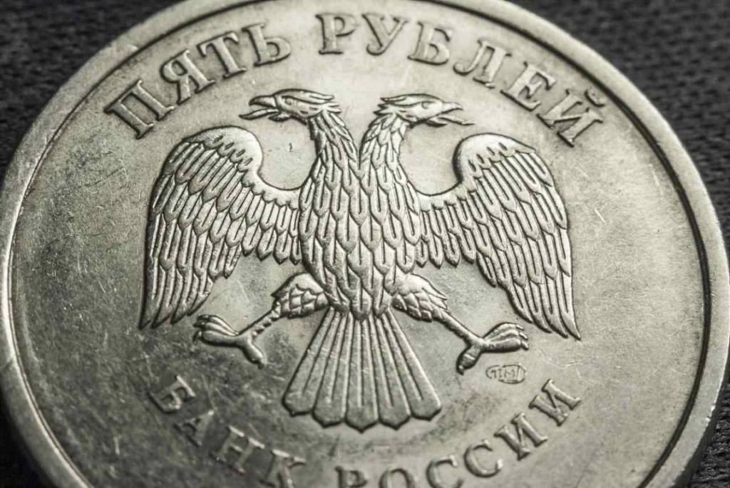 Банки в РФ могут потребовать от россиян выплатить чужой кредит