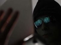 Мошенники обанкротили восемь предпринимателей в Москве