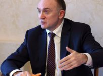 Экс-губернатор Дубровский