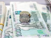 Граждане и компании России набрали кредитов на 100 трлн рублей