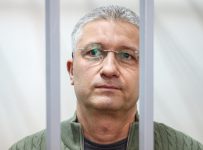 Тимур Иванов